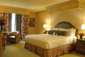 Golden Nugget hotel rooms >